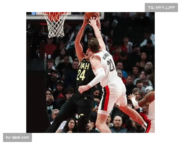 开拓者小阵容展现实力 年轻球员上场机会成焦点